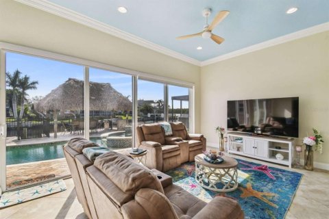 Casa en venta en Saint Petersburg, Florida, 5 dormitorios, 358.51 m2 № 1567125 - foto 24