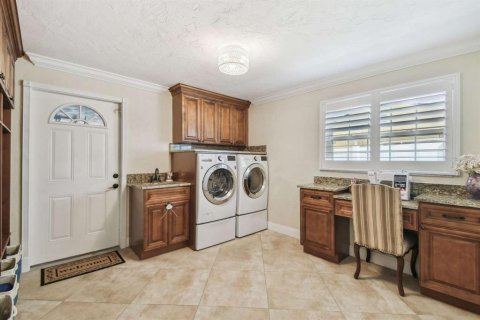 Casa en venta en Saint Petersburg, Florida, 5 dormitorios, 358.51 m2 № 1567125 - foto 26