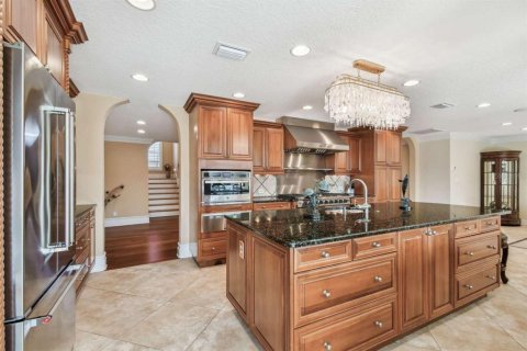 Casa en venta en Saint Petersburg, Florida, 5 dormitorios, 358.51 m2 № 1567125 - foto 9