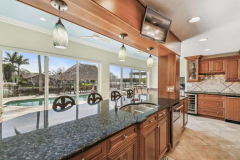 Casa en venta en Saint Petersburg, Florida, 5 dormitorios, 358.51 m2 № 1567125 - foto 18