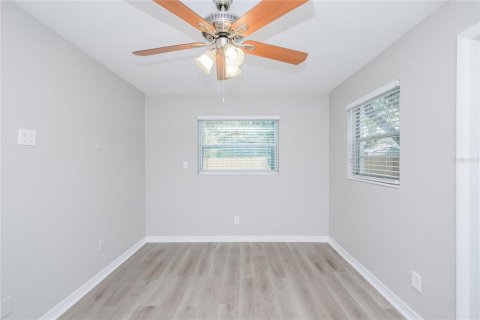 Casa en alquiler en Tampa, Florida, 4 dormitorios, 134.71 m2 № 1775741 - foto 6