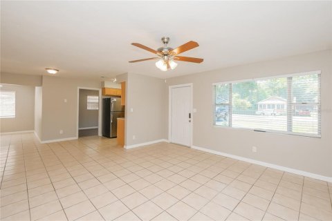 Casa en alquiler en Tampa, Florida, 4 dormitorios, 134.71 m2 № 1775741 - foto 3