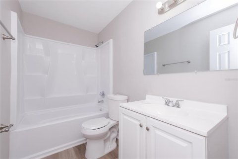 Casa en alquiler en Tampa, Florida, 4 dormitorios, 134.71 m2 № 1775741 - foto 14