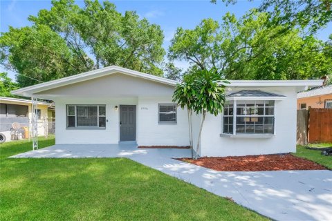 Casa en alquiler en Tampa, Florida, 4 dormitorios, 134.71 m2 № 1775741 - foto 1