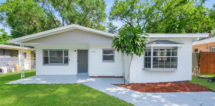 Villa ou maison à Tampa, Floride 4 chambres, 134.71 m2 № 1775741