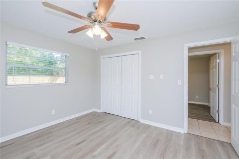 Casa en alquiler en Tampa, Florida, 4 dormitorios, 134.71 m2 № 1775741 - foto 11
