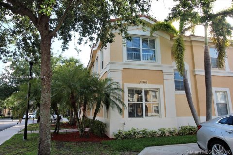 Touwnhouse à Miramar, Floride 3 chambres, 114.73 m2 № 2001206