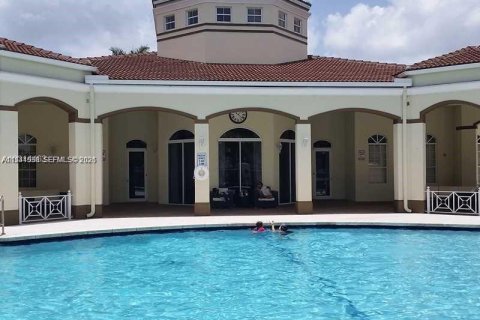 Touwnhouse à louer à Miramar, Floride: 3 chambres, 114.73 m2 № 2001206 - photo 13