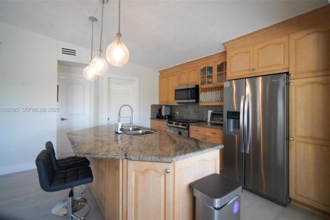 Casa en venta en Islamorada, Village of Islands, Florida, 2 dormitorios, 114.08 m2 № 1993834 - foto 24