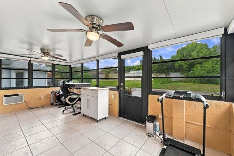 House in Palm Harbor, Florida 2 bedrooms, 92.9 sq.m. № 2393738 - photo 6