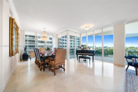 Condo in Bal Harbour, Florida, 4 bedrooms № 1988356 - photo 6