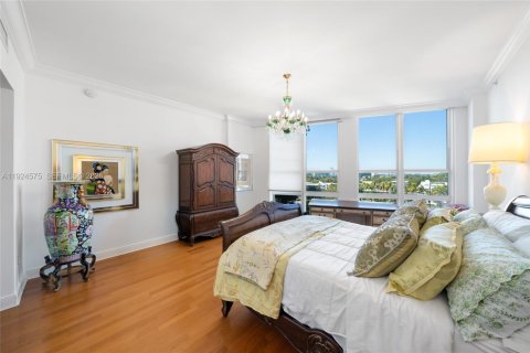 Condo in Bal Harbour, Florida, 4 bedrooms № 1988356 - photo 26