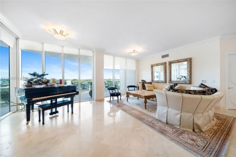 Condo in Bal Harbour, Florida, 4 bedrooms № 1988356 - photo 7