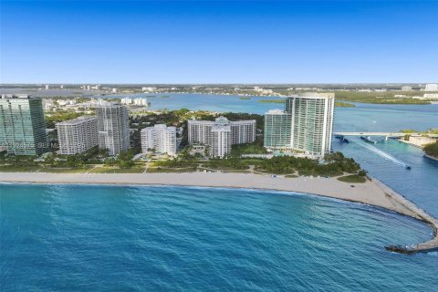 Condo in Bal Harbour, Florida, 4 bedrooms № 1988356 - photo 4