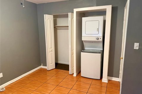 Townhouse in Tampa, Florida 2 bedrooms, 94.02 sq.m. № 2228204 - photo 6