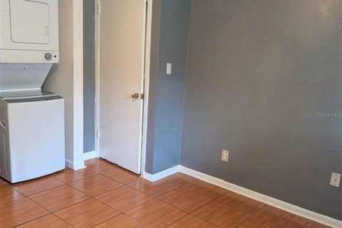 Townhouse in Tampa, Florida 2 bedrooms, 94.02 sq.m. № 2228204 - photo 24