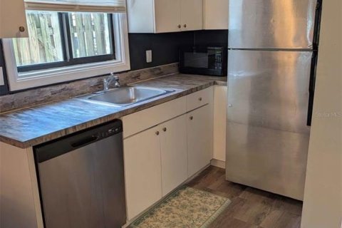 Townhouse in Tampa, Florida 2 bedrooms, 94.02 sq.m. № 2228204 - photo 22