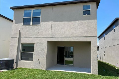 House in Tampa, Florida 4 bedrooms, 192.59 sq.m. № 2396982 - photo 19
