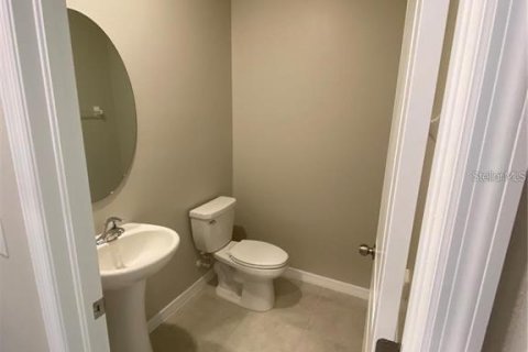 House in Tampa, Florida 4 bedrooms, 192.59 sq.m. № 2396982 - photo 13