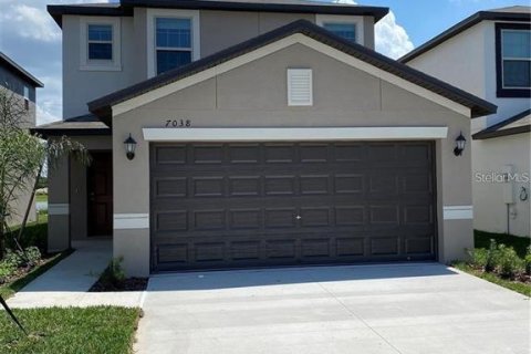 House in Tampa, Florida 4 bedrooms, 192.59 sq.m. № 2396982