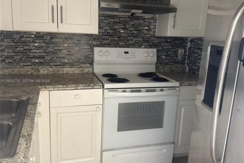 Appartement à North Lauderdale, Floride 2 chambres, 968.88 m2 № 2086983