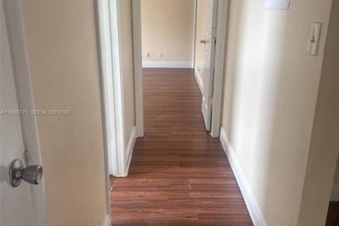 Appartement à louer à North Lauderdale, Floride: 2 chambres, 968.88 m2 № 2086983 - photo 5