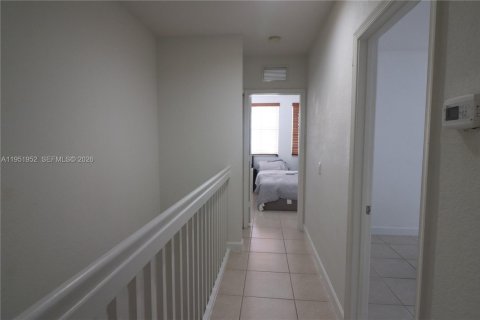 Снять в аренду кондоминиум в Корал-Спрингс, Флорида 3 спальни, 126.07м2, № 2006099 - фото 20