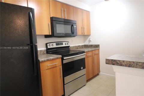 Снять в аренду кондоминиум в Корал-Спрингс, Флорида 3 спальни, 126.07м2, № 2006099 - фото 12