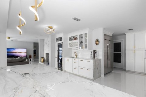 Casa en alquiler en Saint Petersburg, Florida, 3 dormitorios, 210.42 m2 № 1800326 - foto 25