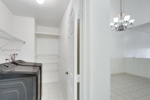 Adosado en alquiler en Homestead, Florida, 3 dormitorios, 179.49 m2 № 2068252 - foto 12