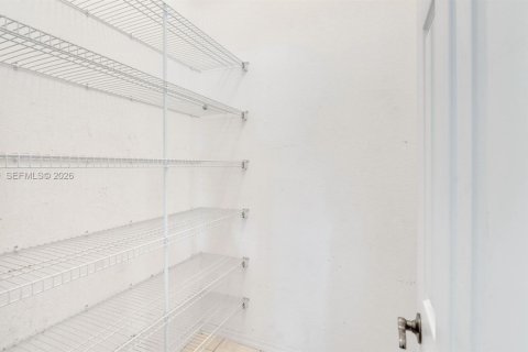 Adosado en alquiler en Homestead, Florida, 3 dormitorios, 179.49 m2 № 2068252 - foto 19