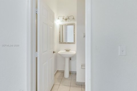 Adosado en alquiler en Homestead, Florida, 3 dormitorios, 179.49 m2 № 2068252 - foto 16