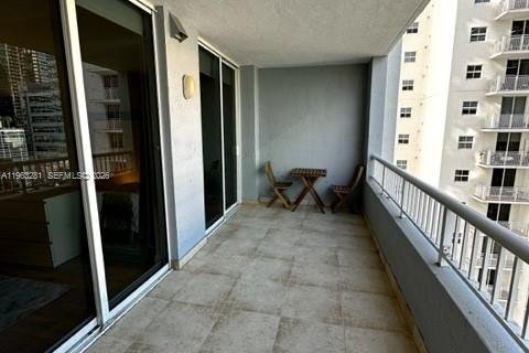 Copropriété à louer à Miami, Floride: 1 chambre, 58.53 m2 № 2025780 - photo 17