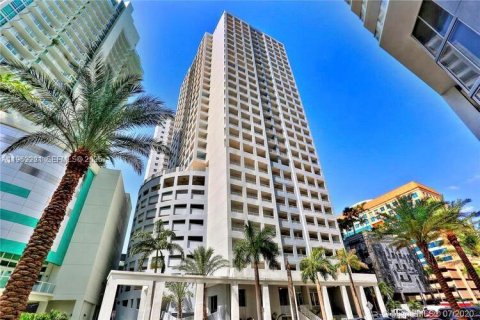 Condo à Miami, Floride, 1 chambre  № 2025780