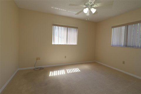 House in Ocala, Florida 2 bedrooms, 106.28 sq.m. № 1736274 - photo 13