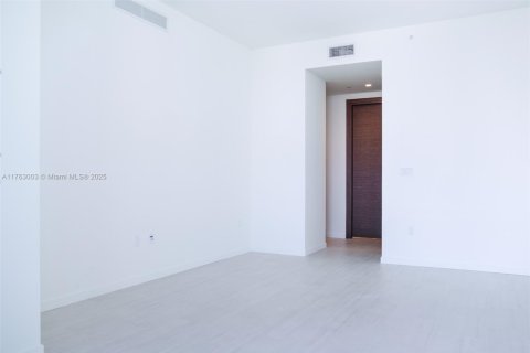 Copropriété à louer à Miami, Floride: 3 chambres, 177.63 m2 № 1707665 - photo 14
