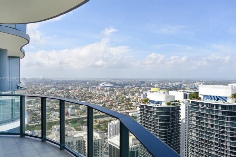 Copropriété à louer à Miami, Floride: 3 chambres, 177.63 m2 № 1707665 - photo 1