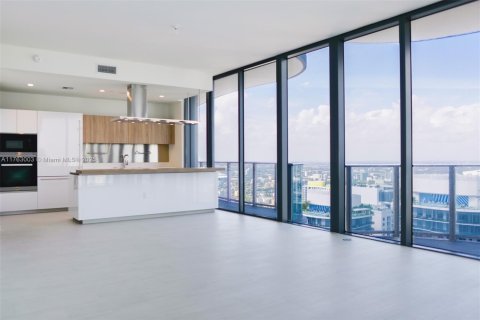 Copropriété à louer à Miami, Floride: 3 chambres, 177.63 m2 № 1707665 - photo 9