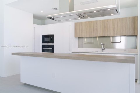 Copropriété à louer à Miami, Floride: 3 chambres, 177.63 m2 № 1707665 - photo 17