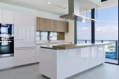 Copropriété à louer à Miami, Floride: 3 chambres, 177.63 m2 № 1707665 - photo 16