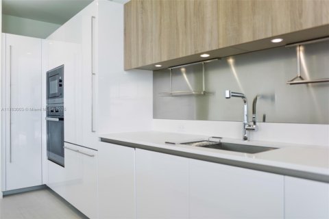 Copropriété à louer à Miami, Floride: 3 chambres, 177.63 m2 № 1707665 - photo 19