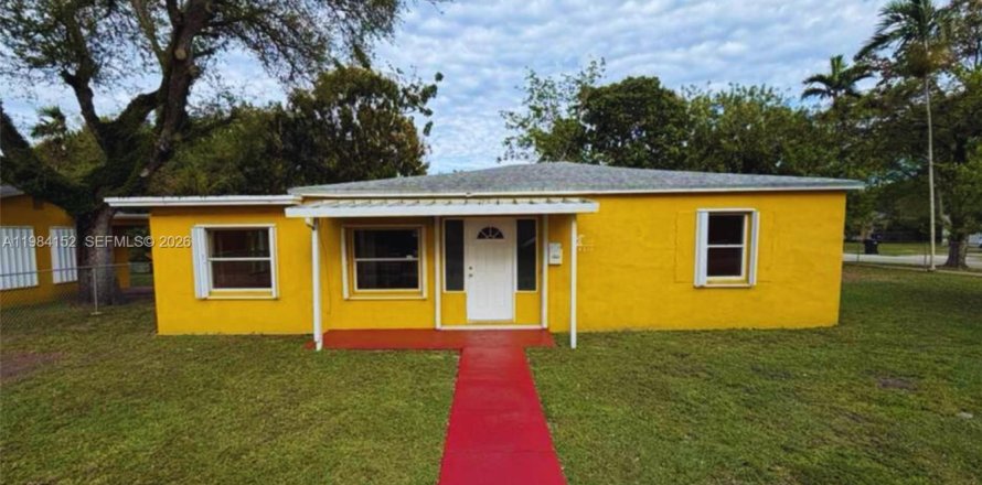 Casa en North Miami, Florida 3 dormitorios, 118.45 m2 № 2046814