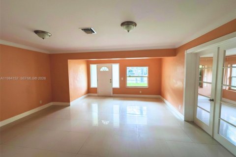 Casa en alquiler en North Miami, Florida, 3 dormitorios, 118.45 m2 № 2046814 - foto 7