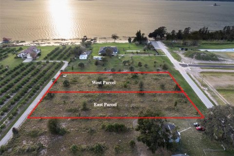 Land in Astatula, Florida № 1883618 - photo 1