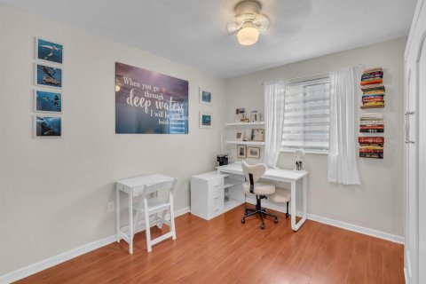 Touwnhouse à vendre à Miami Gardens, Floride: 4 chambres, 157.1 m2 № 2268812 - photo 19