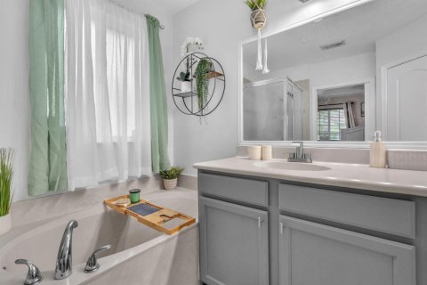 Touwnhouse à vendre à Miami Gardens, Floride: 4 chambres, 157.1 m2 № 2268812 - photo 18