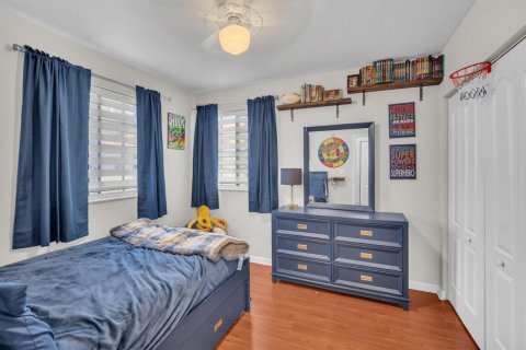 Touwnhouse à vendre à Miami Gardens, Floride: 4 chambres, 157.1 m2 № 2268812 - photo 21