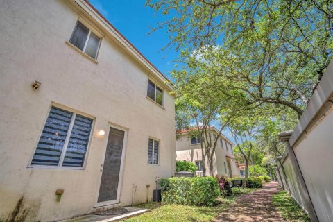 Touwnhouse à vendre à Miami Gardens, Floride: 4 chambres, 157.1 m2 № 2268812 - photo 29