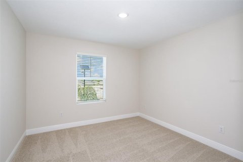 House in Wesley Chapel, Florida 5 bedrooms, 306.3 sq.m. № 2126524 - photo 15