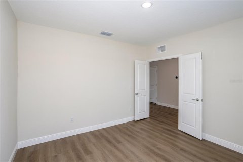House in Wesley Chapel, Florida 5 bedrooms, 306.3 sq.m. № 2126524 - photo 23